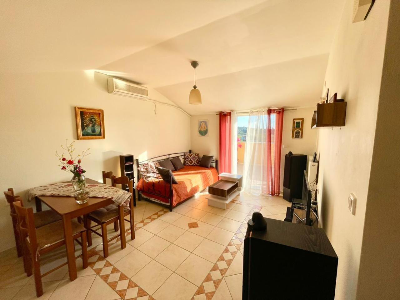 La Soffitta Di Bampina Apartment Perivólion Екстериор снимка