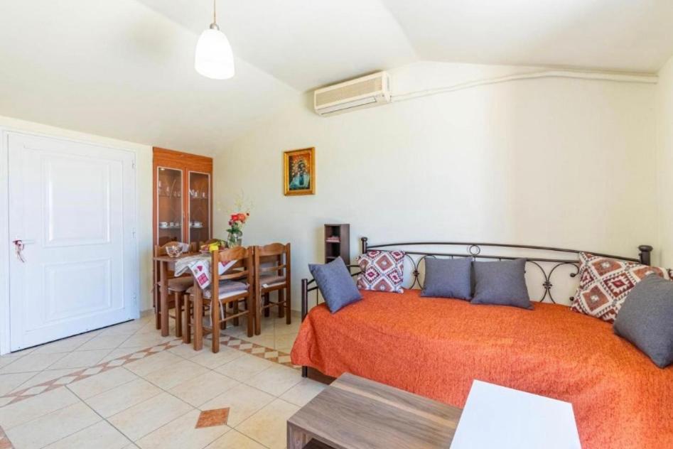 La Soffitta Di Bampina Apartment Perivólion Екстериор снимка